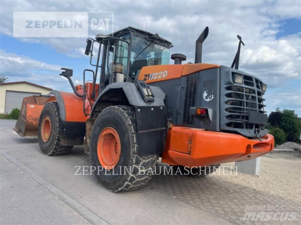 Hitachi ZW220 Фронтальні навантажувачі