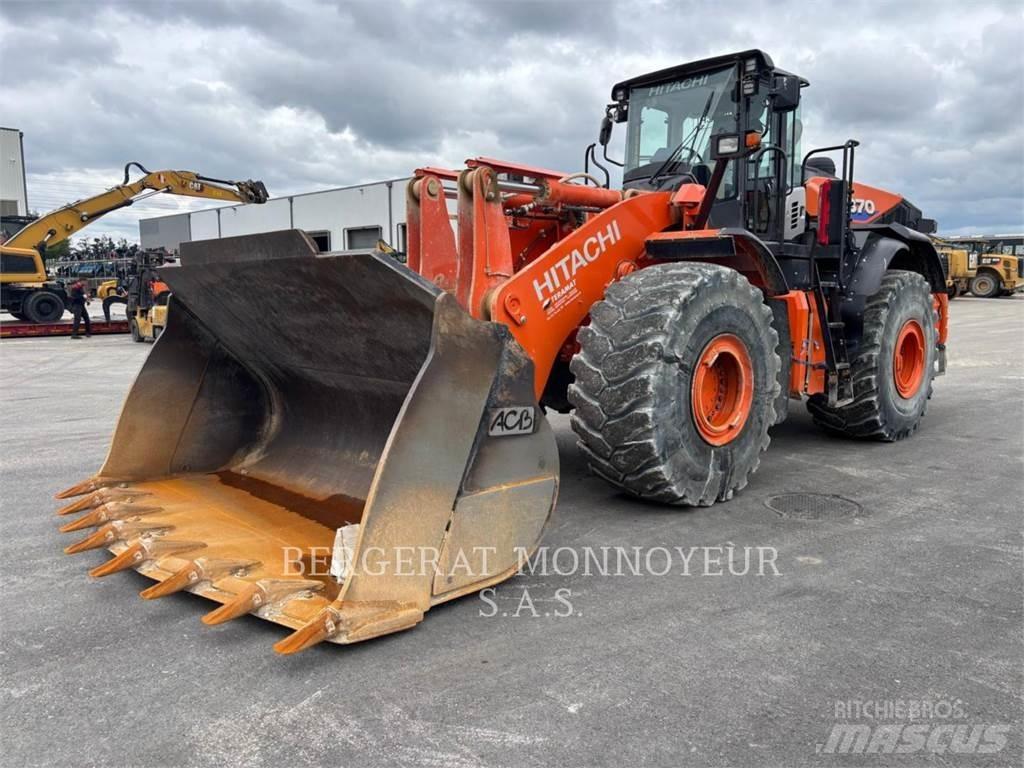 Hitachi ZW370.6 Фронтальні навантажувачі
