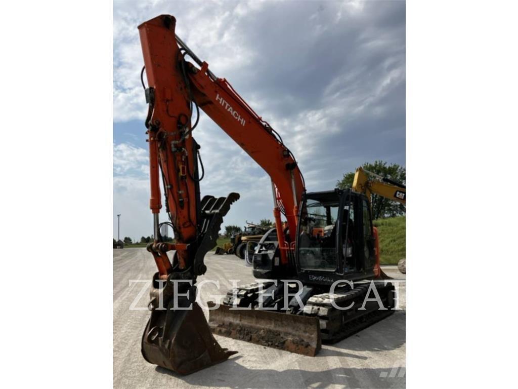 Hitachi ZX135 Гусеничні екскаватори