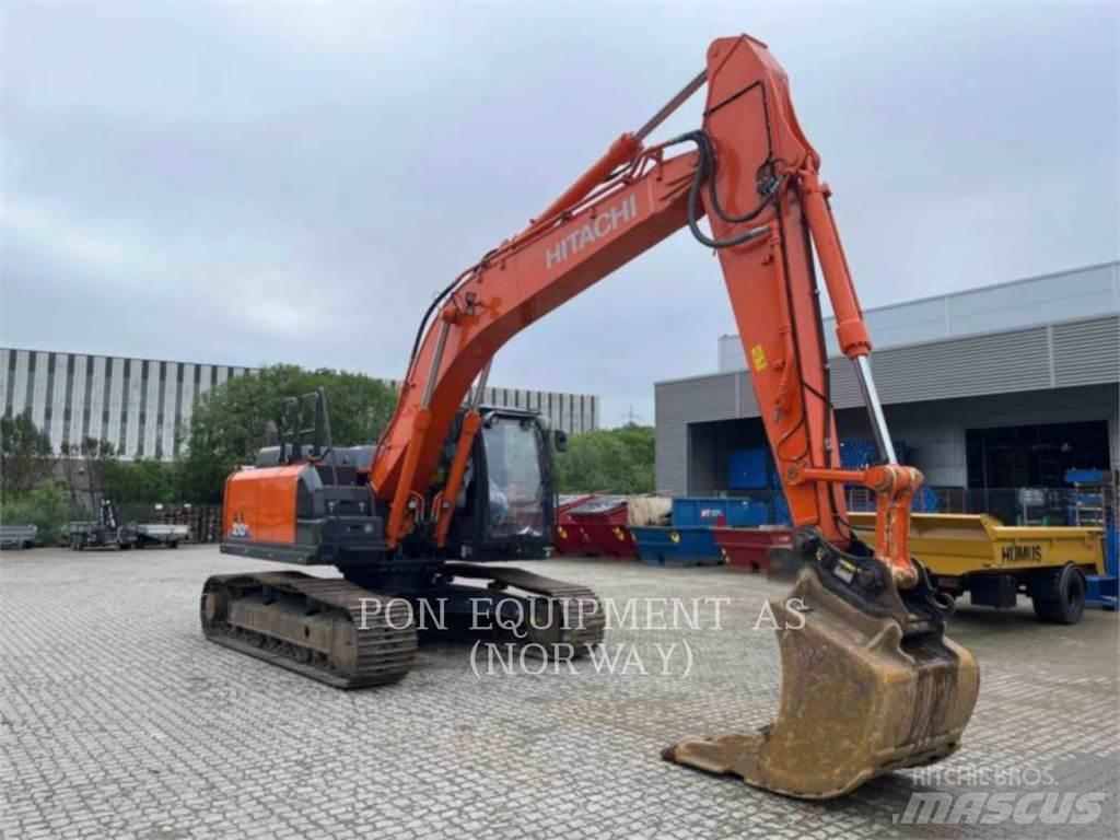 Hitachi ZX210 Гусеничні екскаватори