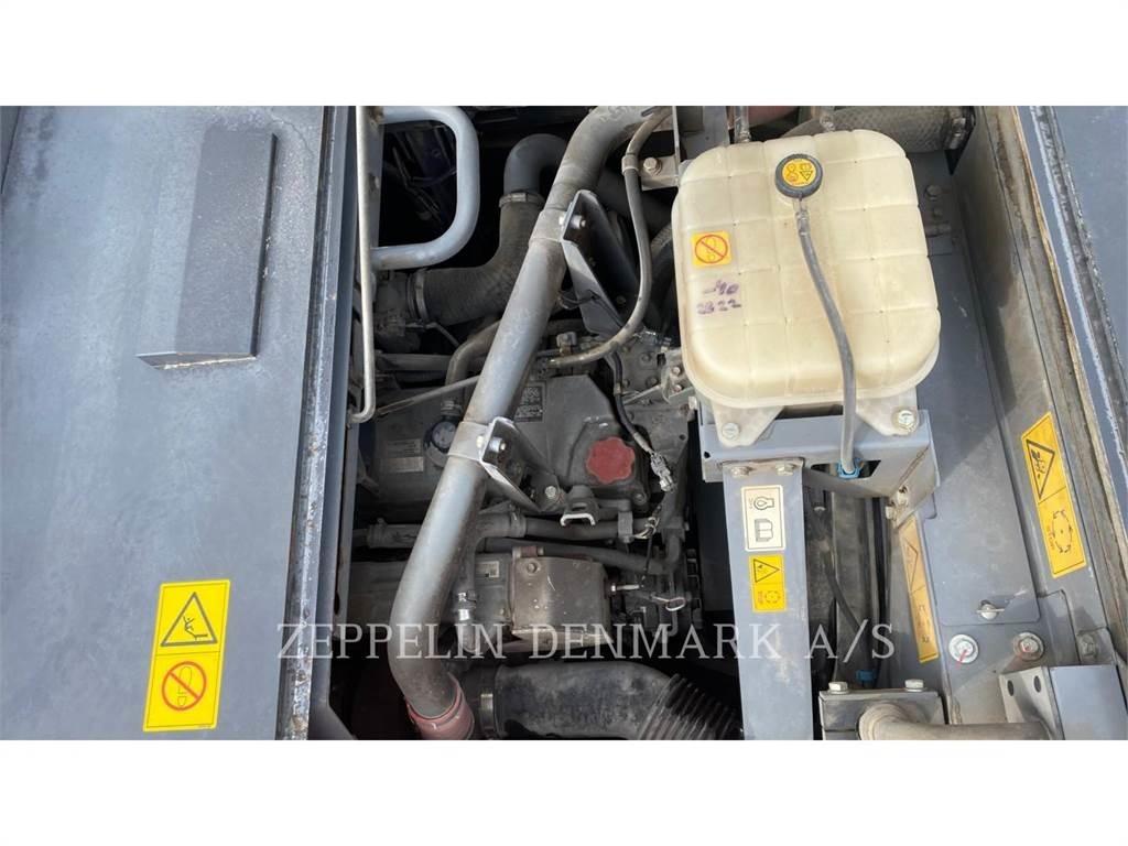 Hitachi ZX300LC6 Гусеничні екскаватори