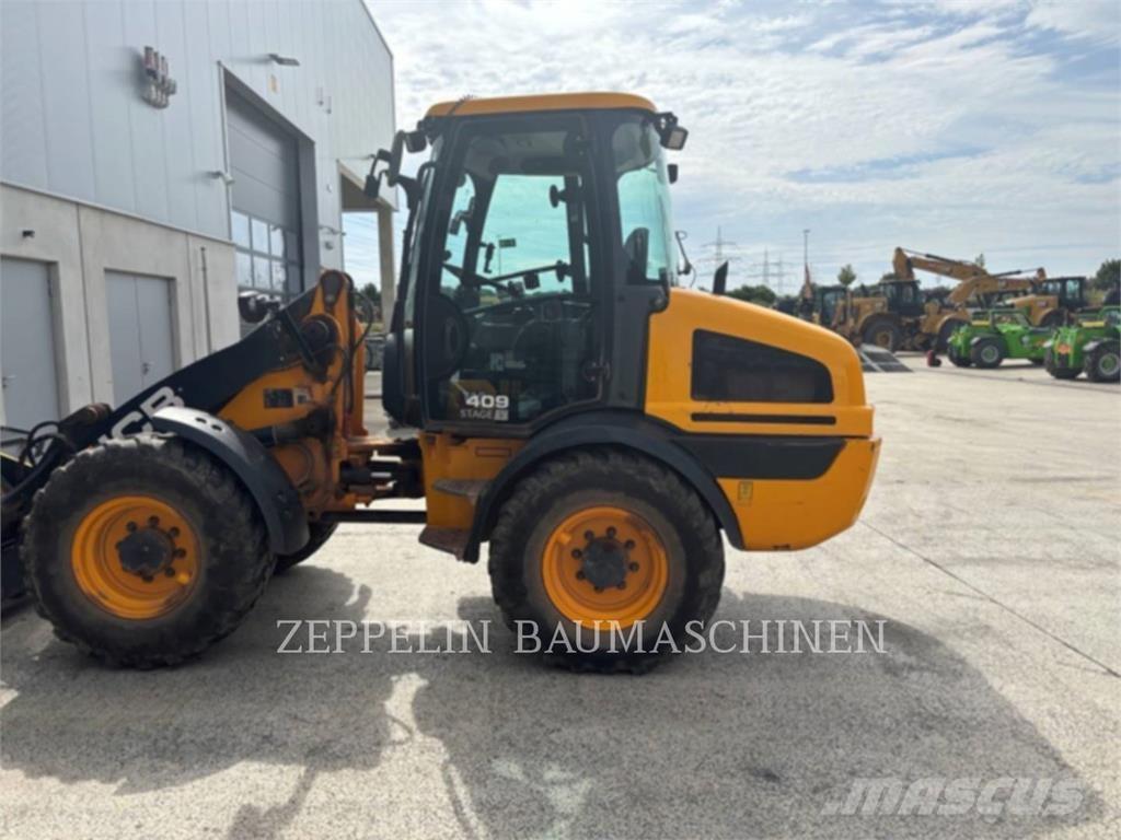 JCB 409 Фронтальні навантажувачі
