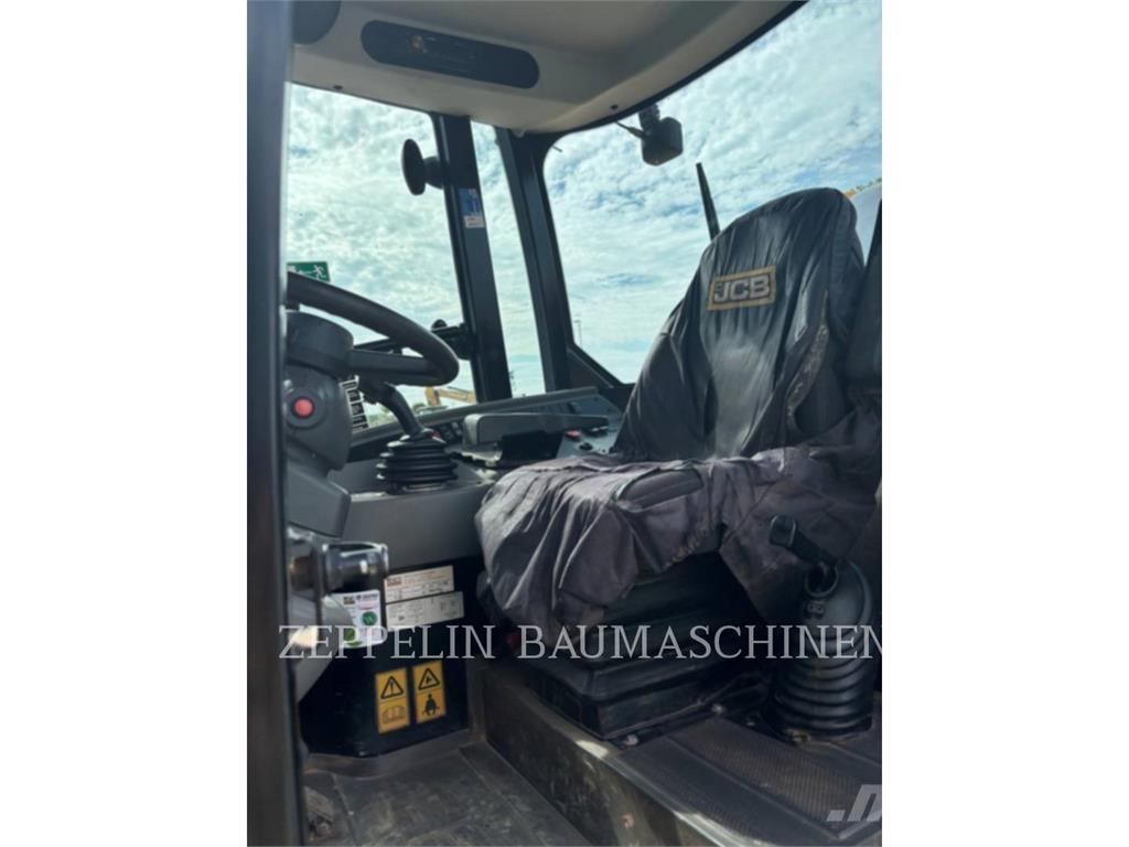 JCB 409 Фронтальні навантажувачі