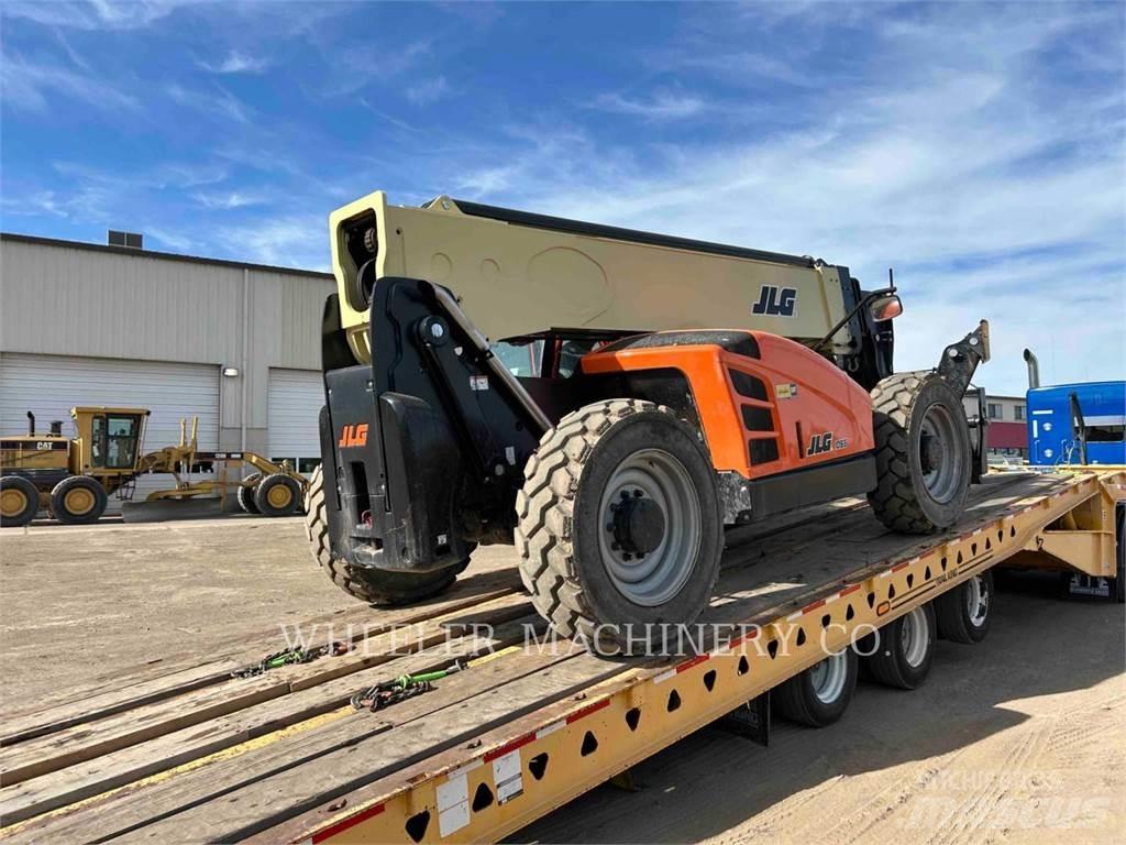 JLG 1055 Телескопічні навантажувачі