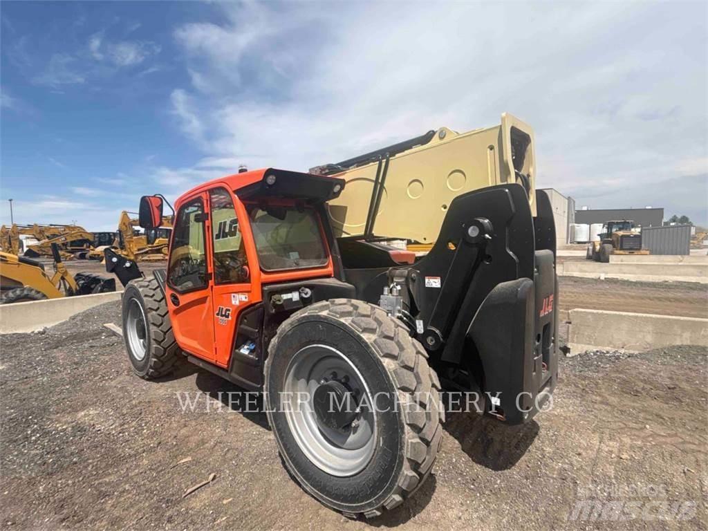JLG 1055 Телескопічні навантажувачі