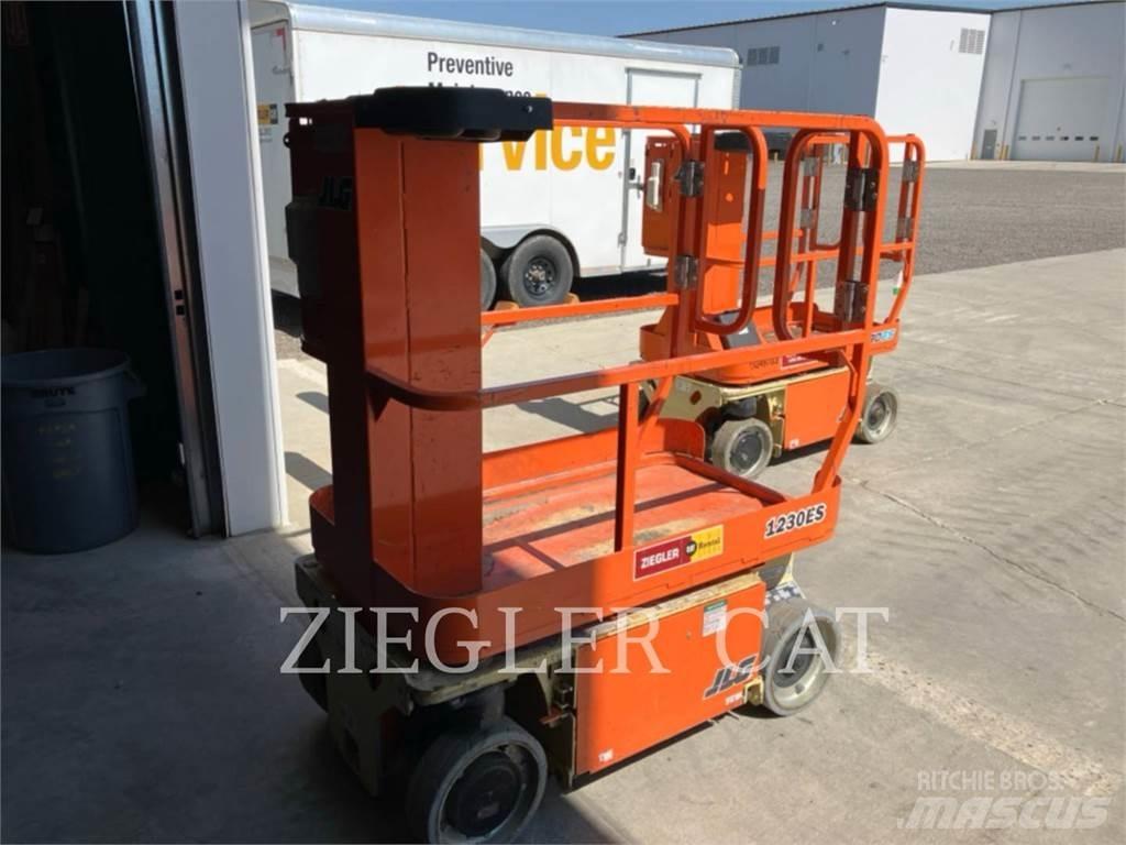 JLG 1230ES Підйомники-ножиці