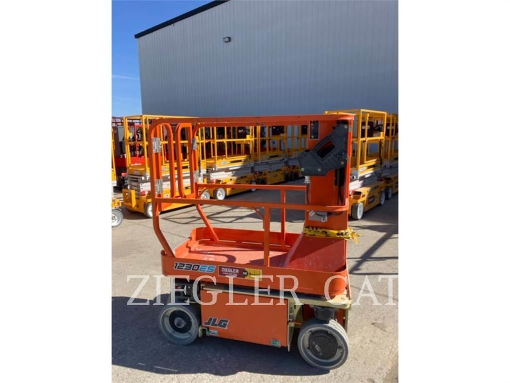 JLG 1230ES Підйомники-ножиці