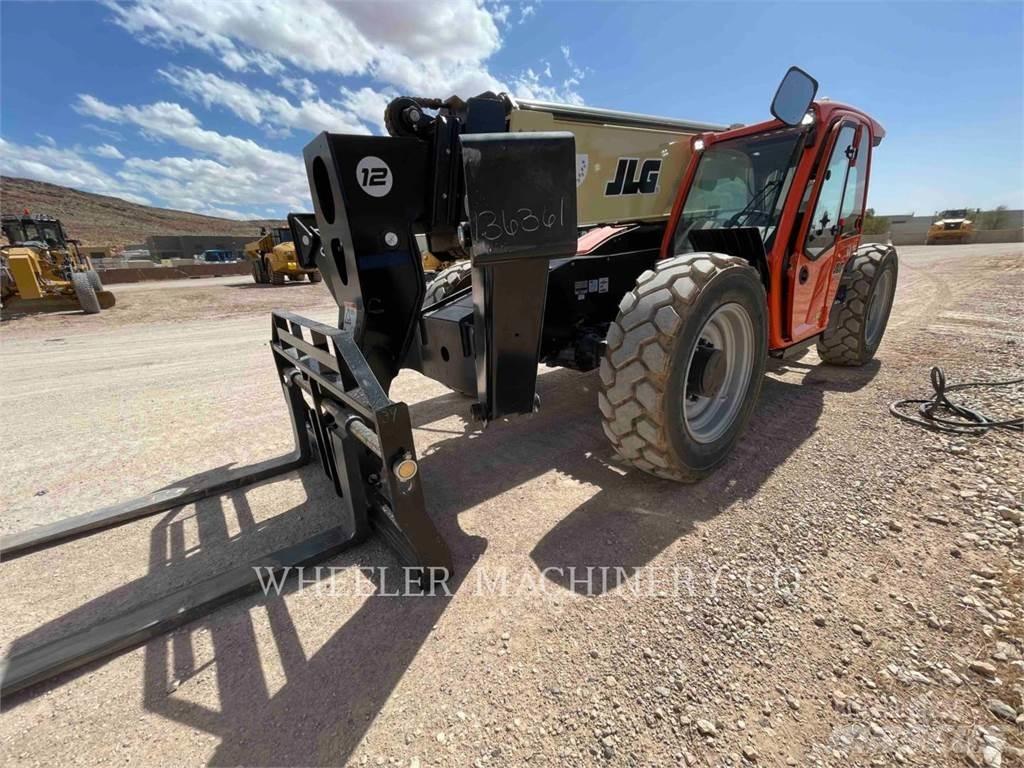 JLG 1255 Телескопічні навантажувачі