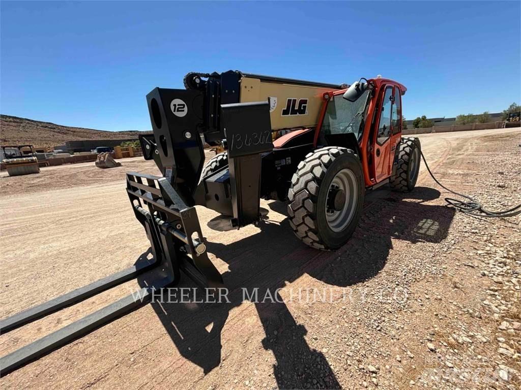 JLG 1255 Телескопічні навантажувачі