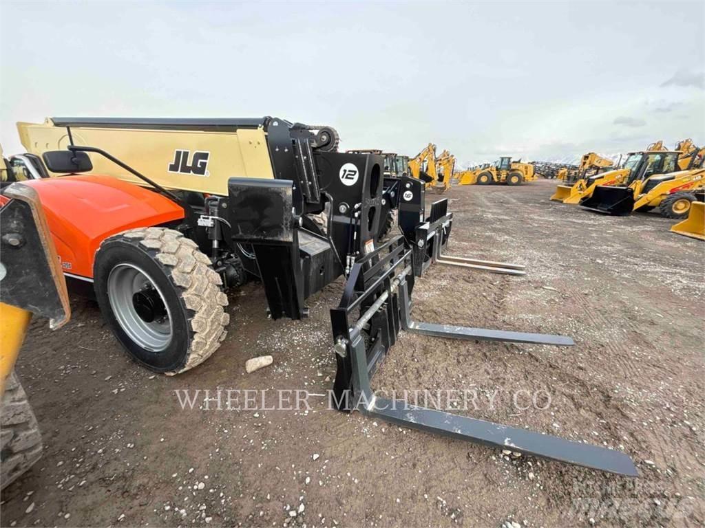 JLG 1255 Телескопічні навантажувачі
