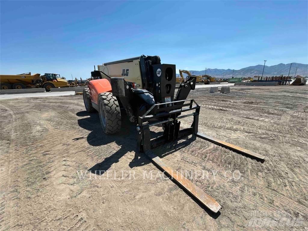 JLG 1255 Телескопічні навантажувачі