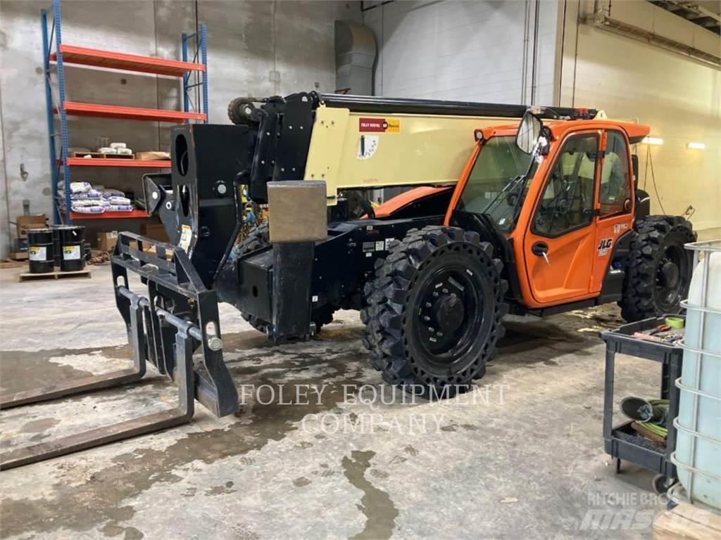 JLG 1255C Телескопічні навантажувачі