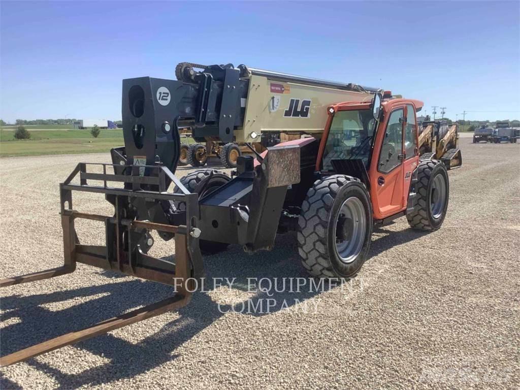 JLG 1255C Телескопічні навантажувачі