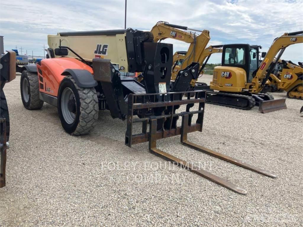 JLG 1255C Телескопічні навантажувачі