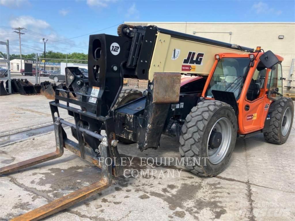 JLG 1255C Телескопічні навантажувачі