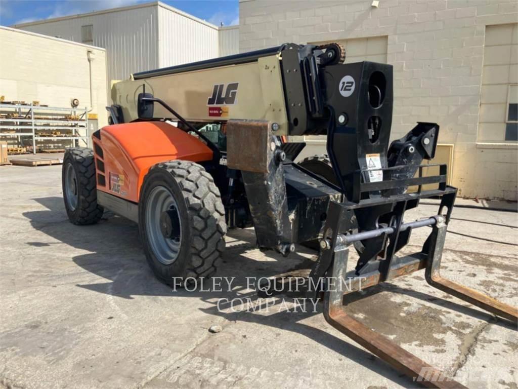 JLG 1255C Телескопічні навантажувачі