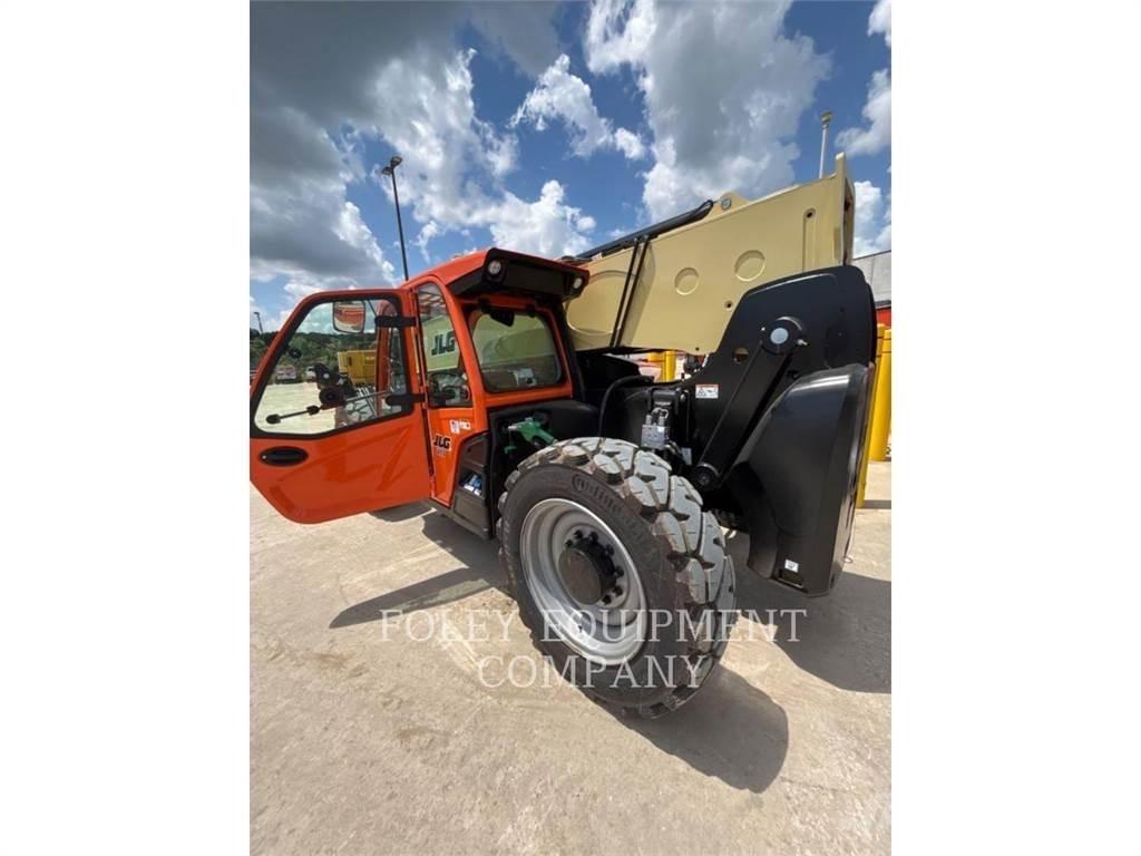 JLG 1255C Телескопічні навантажувачі