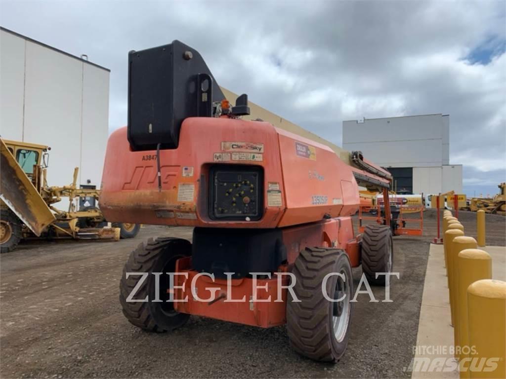 JLG 1350SJP Колінчаті підйомники
