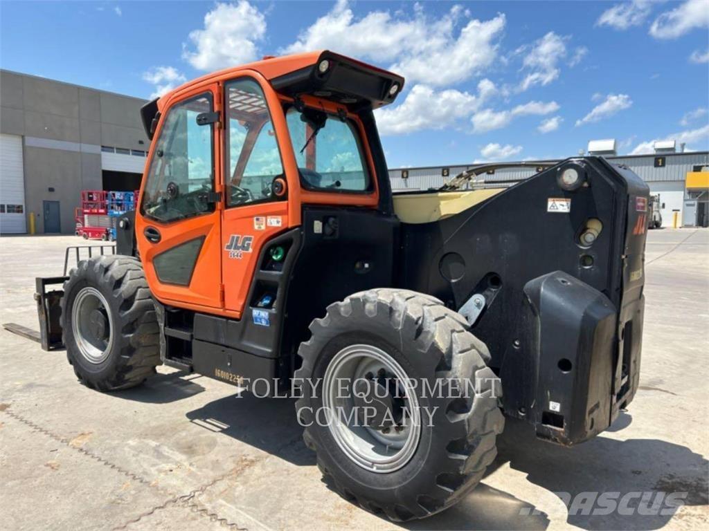 JLG 1644C Телескопічні навантажувачі