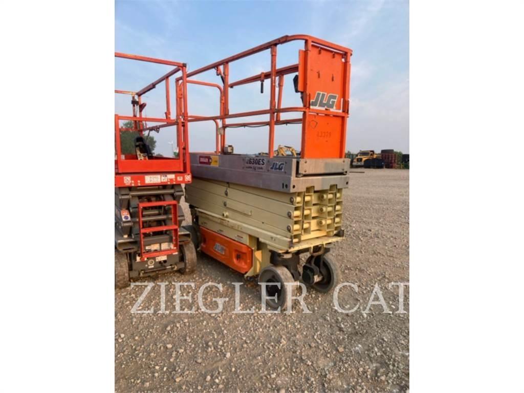 JLG 2630ES Підйомники-ножиці