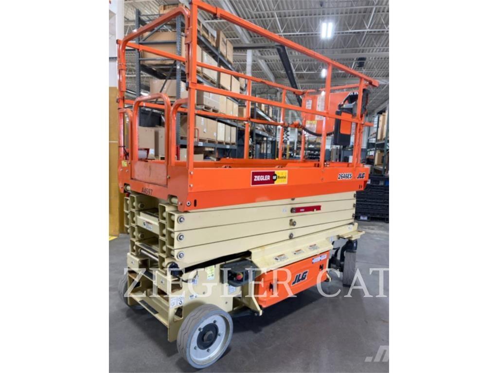 JLG 2646ES Підйомники-ножиці