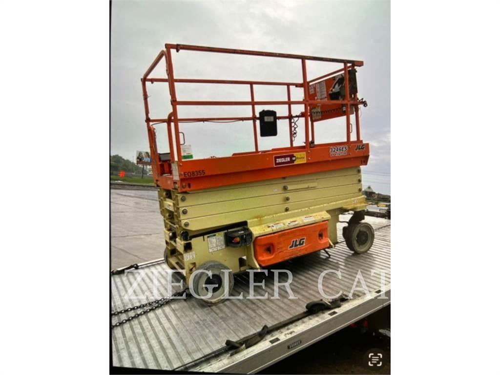 JLG 3246ES Підйомники-ножиці