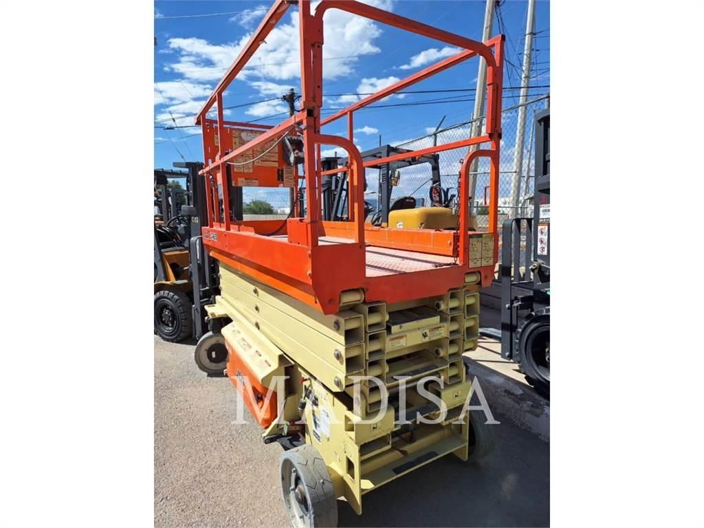 JLG 3246ES Підйомники-ножиці