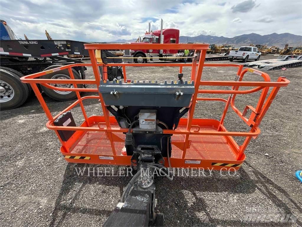 JLG 460SJ SP Колінчаті підйомники