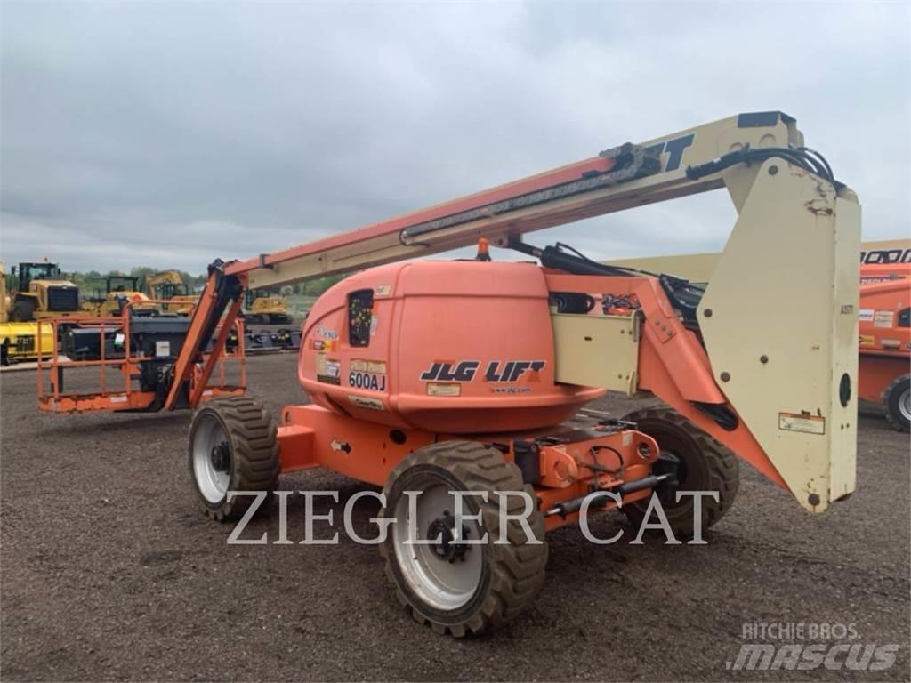 JLG 600AJ Колінчаті підйомники