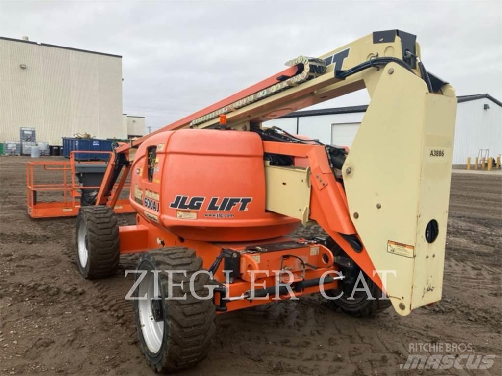 JLG 600AJ Колінчаті підйомники