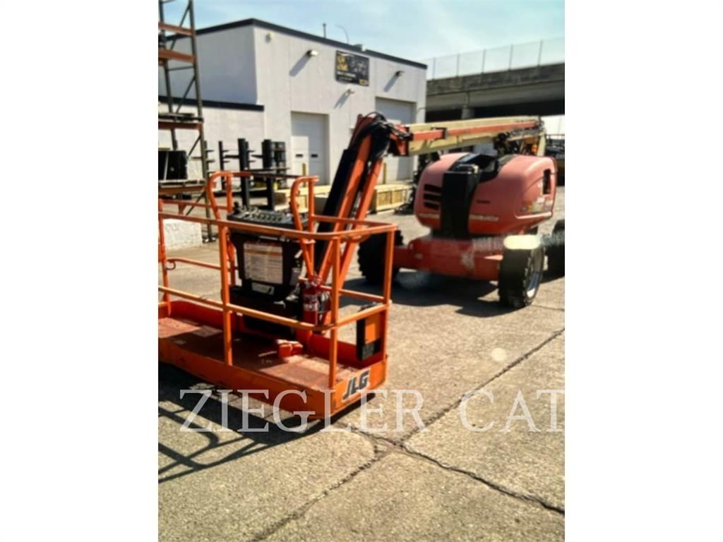 JLG 600AJ Колінчаті підйомники