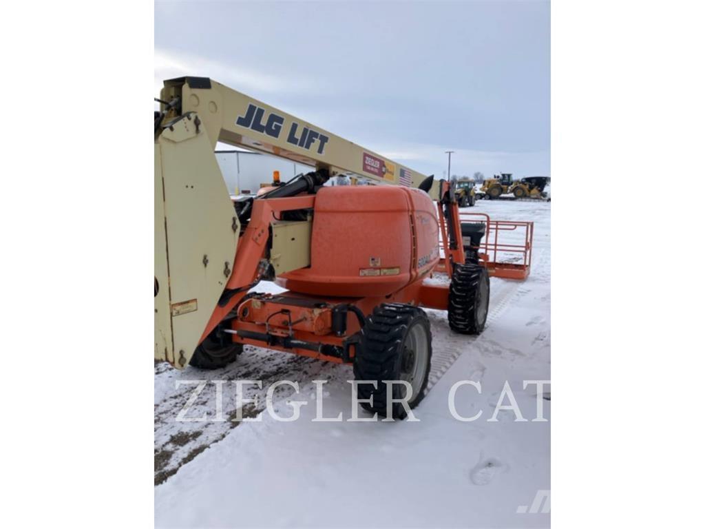 JLG 600AJ Колінчаті підйомники