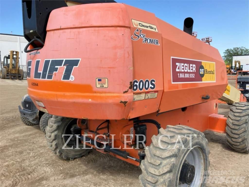 JLG 600S Колінчаті підйомники