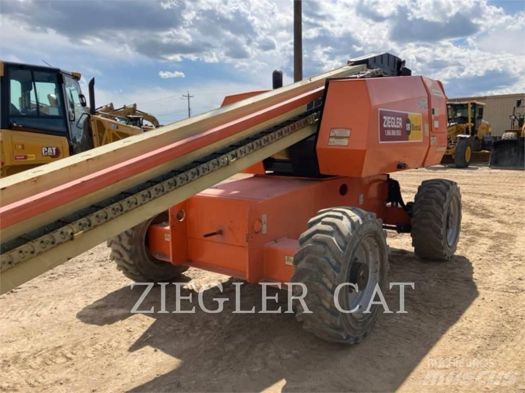 JLG 600S Колінчаті підйомники