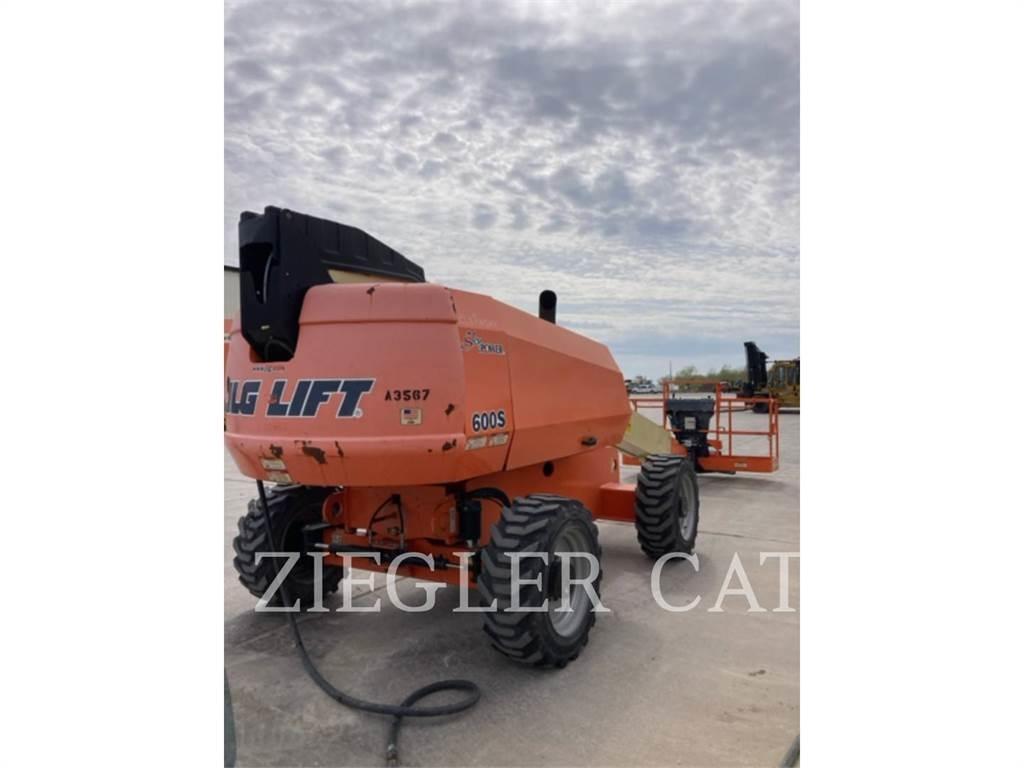 JLG 600S Колінчаті підйомники