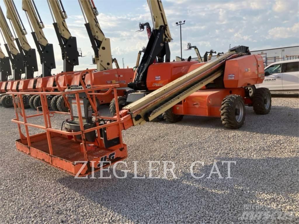 JLG 600S Колінчаті підйомники
