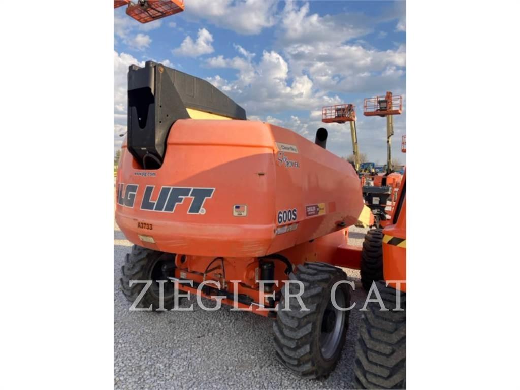 JLG 600S Колінчаті підйомники