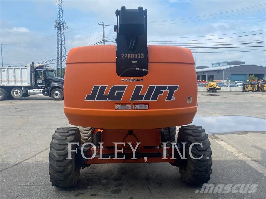JLG 600S Колінчаті підйомники