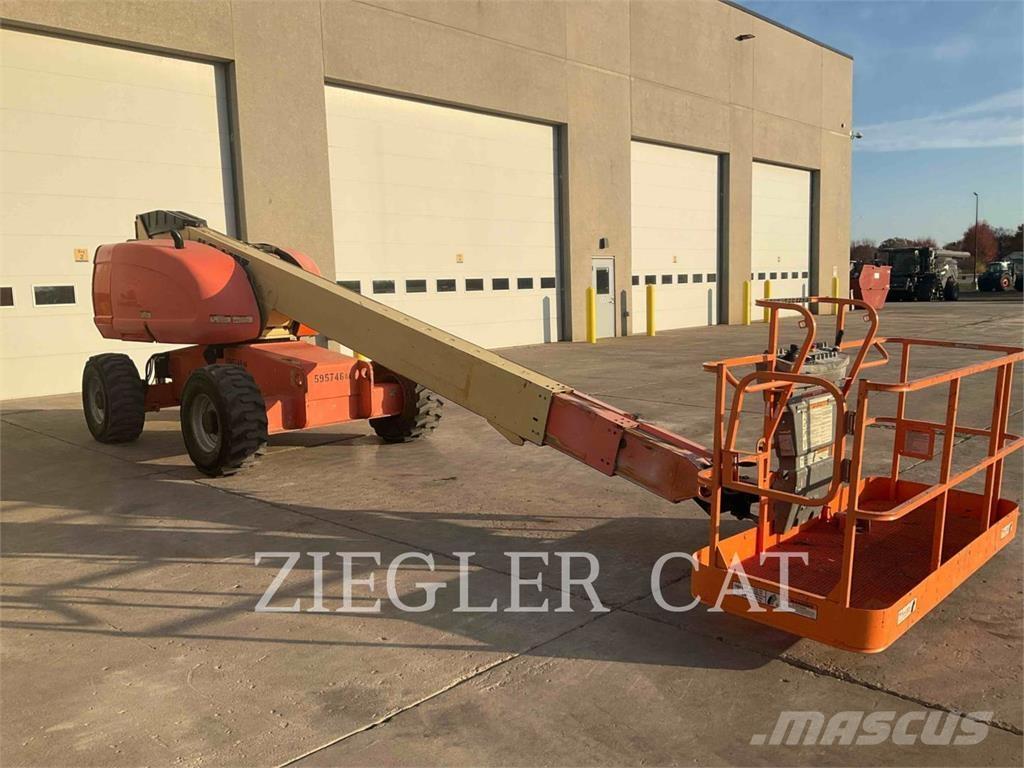 JLG 600S Колінчаті підйомники