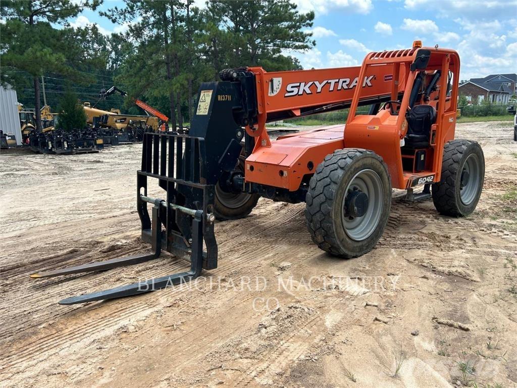 JLG 6042 Телескопічні навантажувачі