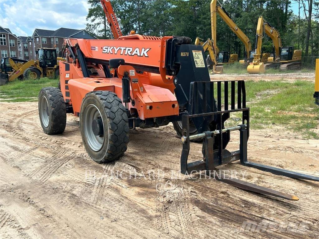 JLG 6042 Телескопічні навантажувачі