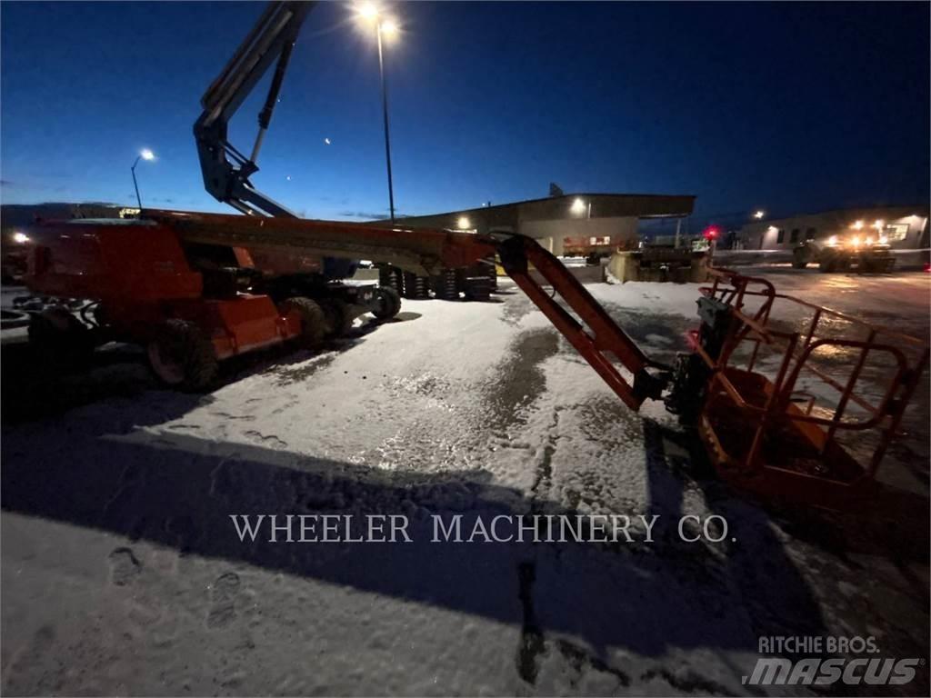 JLG 660SJ Колінчаті підйомники