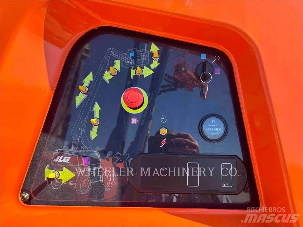 JLG 660SJ Колінчаті підйомники