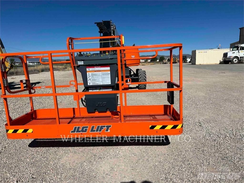 JLG 660SJ Колінчаті підйомники