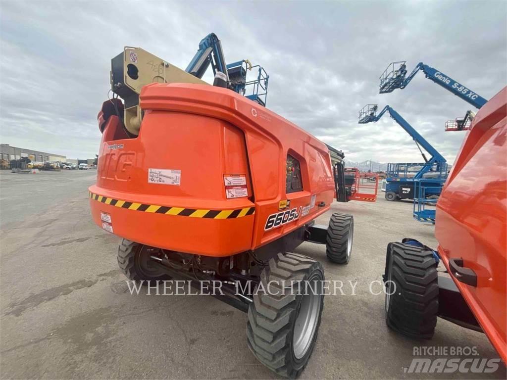 JLG 660SJ Колінчаті підйомники