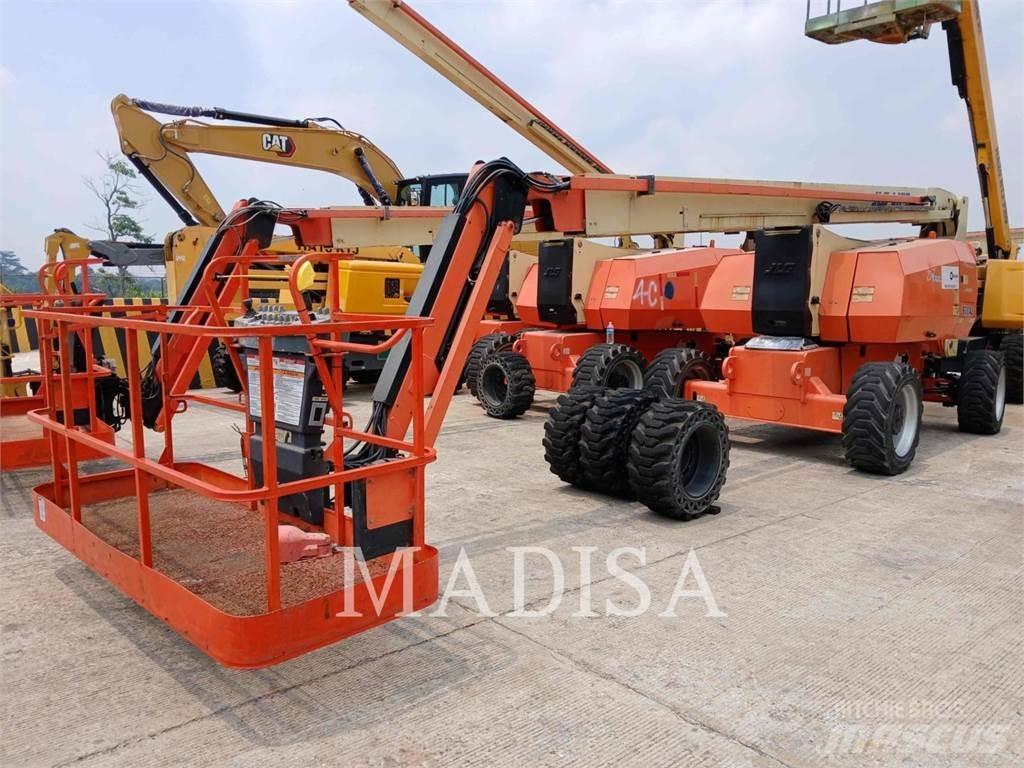 JLG 800 AJ Колінчаті підйомники