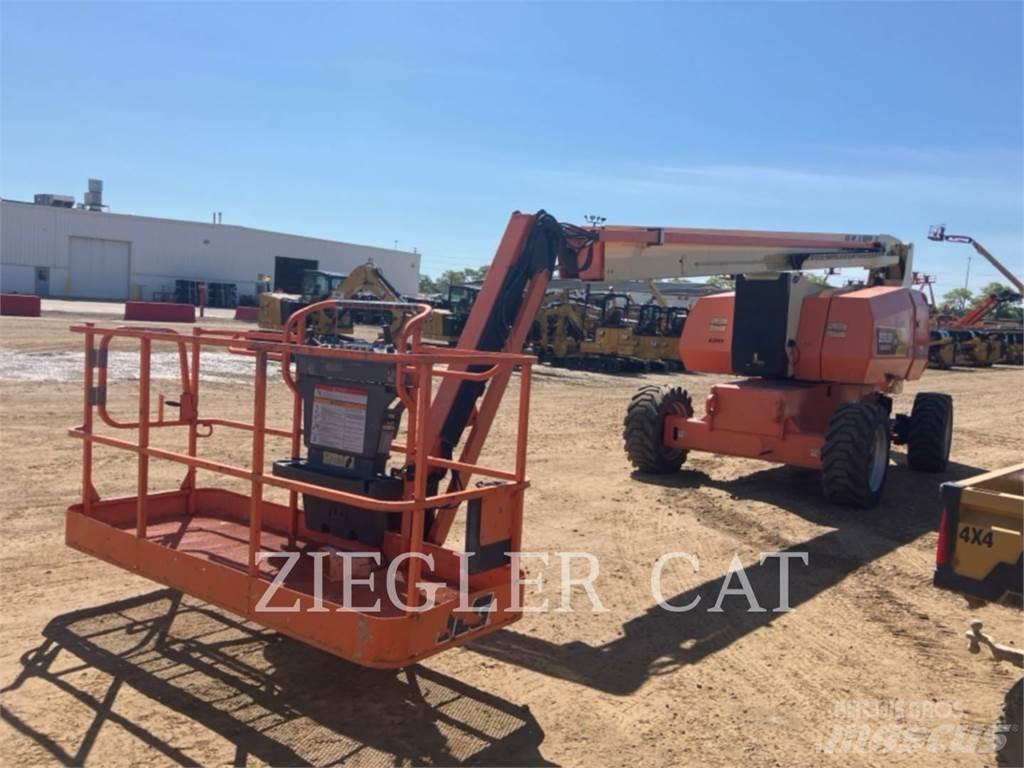 JLG 800AJ Колінчаті підйомники