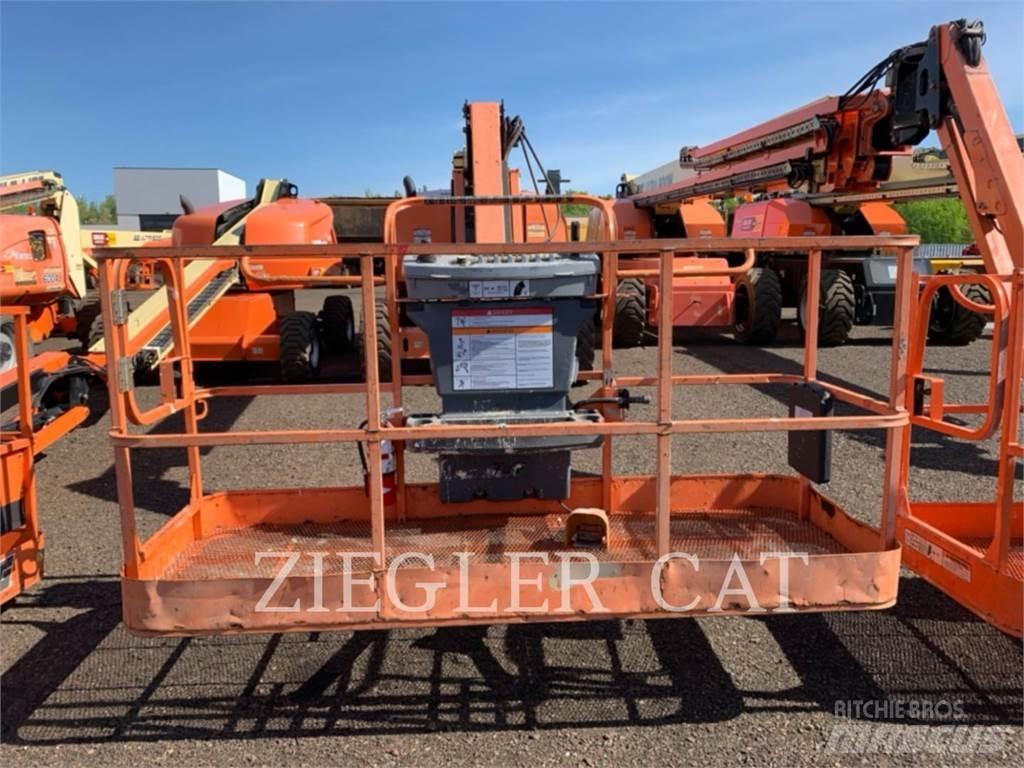 JLG 800AJ Колінчаті підйомники