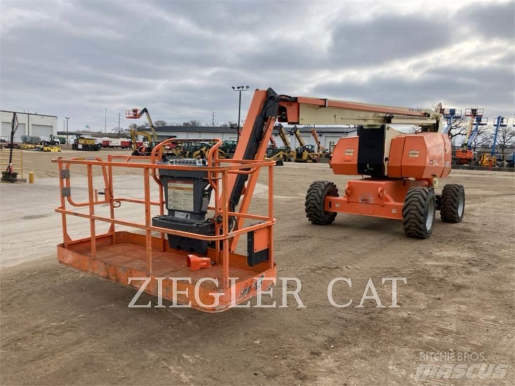 JLG 800AJ Колінчаті підйомники