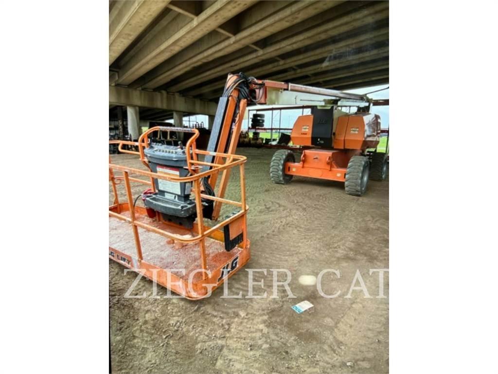 JLG 800AJ Колінчаті підйомники